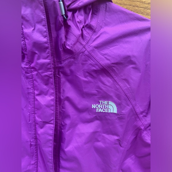 The North Face Rain Jacket - Picture 4 of 6